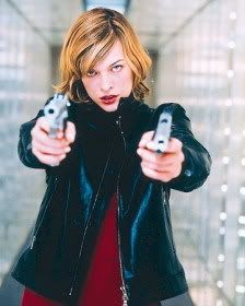 Resident-evil-Milla-Javovich-guns.jpg