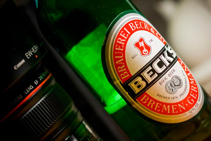 IMAGE: http://i110.photobucket.com/albums/n106/tsrslogtp03/Photography/Beckssmall.jpg