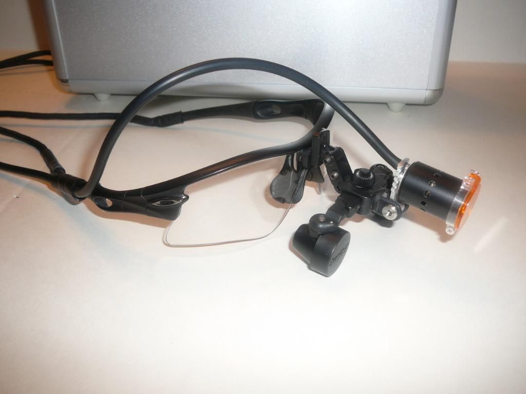 Surgitel Medical Dental Loupes W/Oakley Radar Frame,Micro 250 FLM