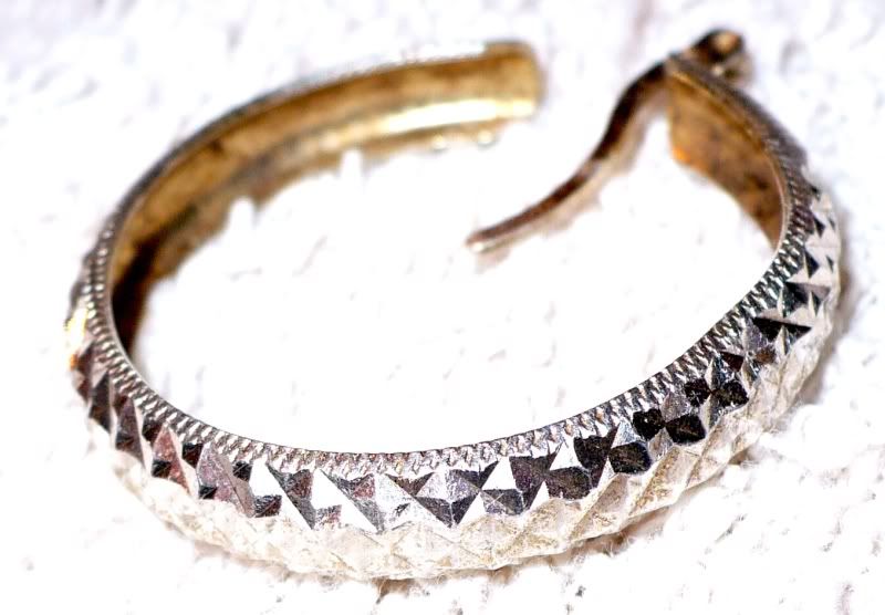 1219earring1.jpg
