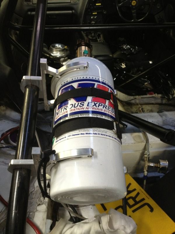 Nitrous Express NOS Kit with Bottle and billet mounts GTR Register