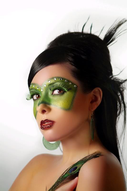makeupeyemask3-green.jpg