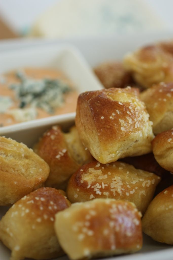 pretzel bites with buffalo blue cheese dipping sauce
