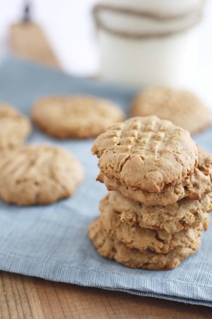 peanut butter oatmeal cookies