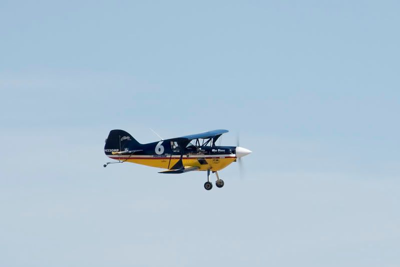 IMAGE: http://i110.photobucket.com/albums/n88/kdrozd52/Air/Biplane5638sml.jpg