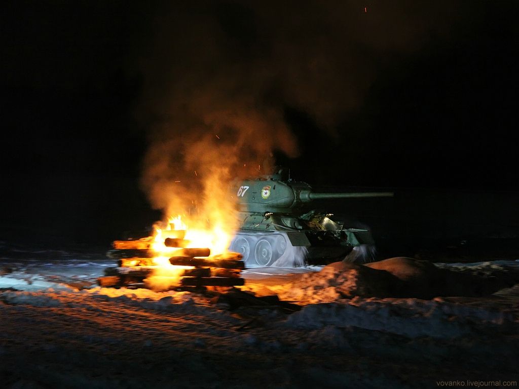 Т-34 на ходу.