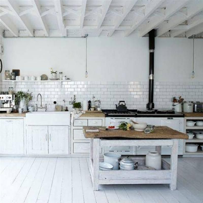 farmhouse-country-kitchen-design-with-wh